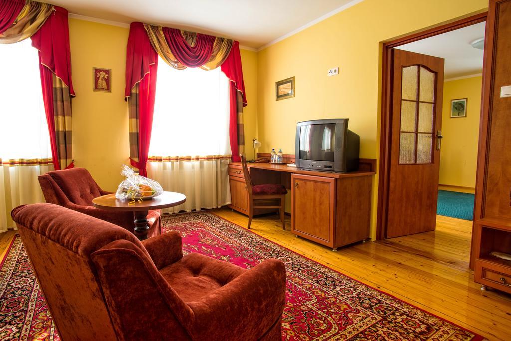 Hotel Adalbertus グニェズノ 部屋 写真
